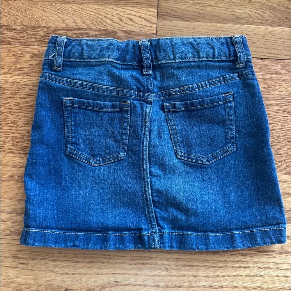 Old Navy Blue Denim Adjustable Waist Skirt Size 8 Plus Zipper Pockets Snap